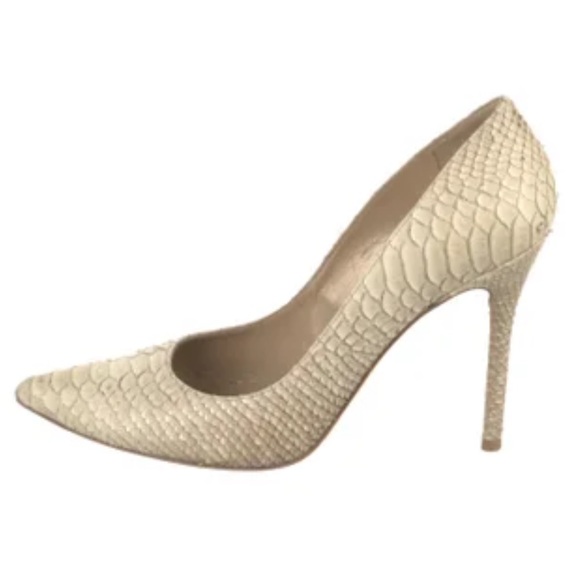 Stuart Weitzman Animal Print Pointy Heels - Size 6 - G73-4 - Picture 1 of 8